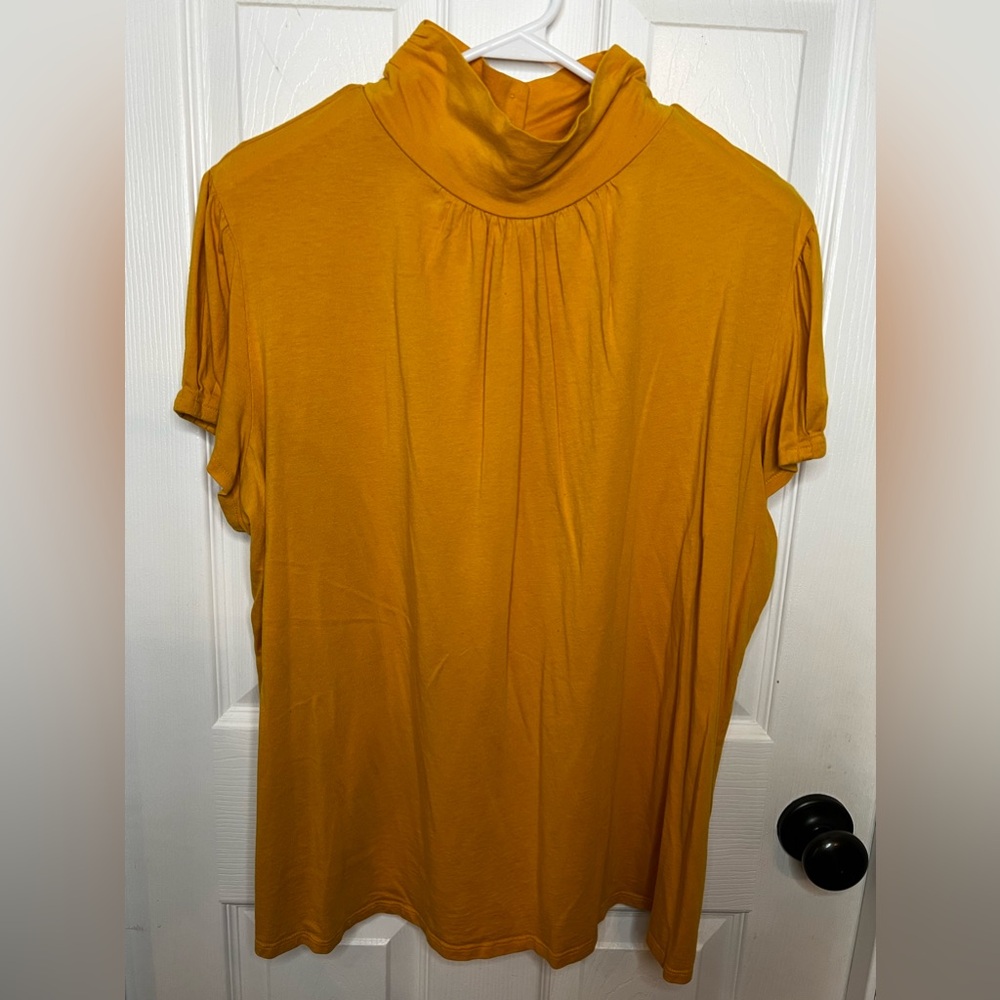 Cato woman size 22/24w mustard colored mock turtleneck shirt with short sleeves
